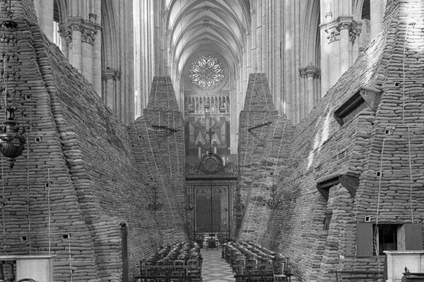 Nave of Amiens Cathedral during consolidation works, 1915