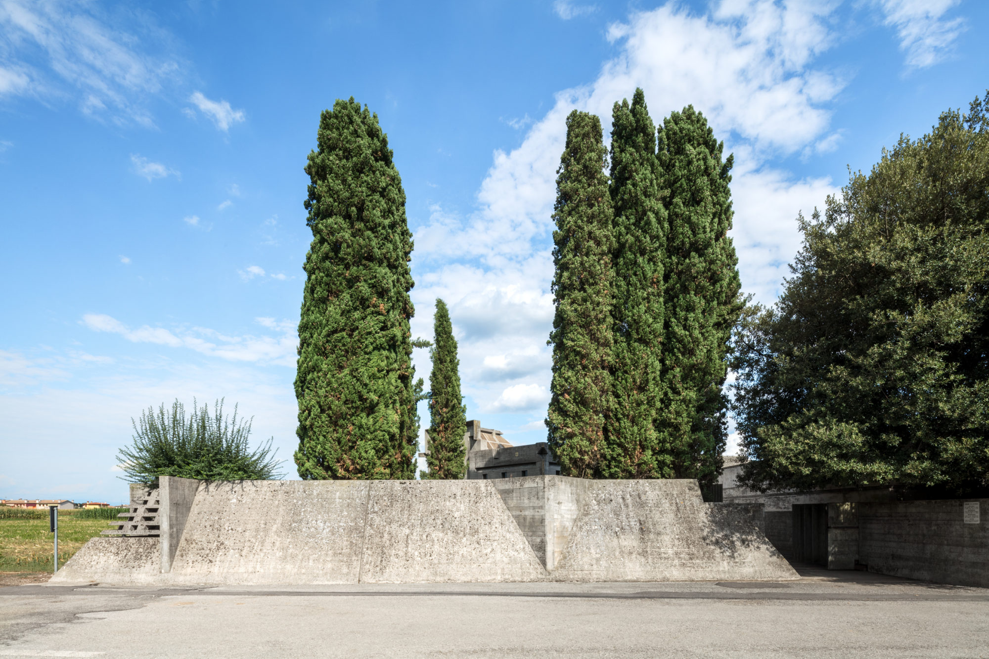 Carlo Scarpa Brion Sanctuary Cemetery Tomba