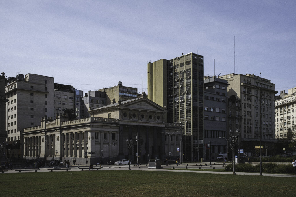 Plaza Lavalle