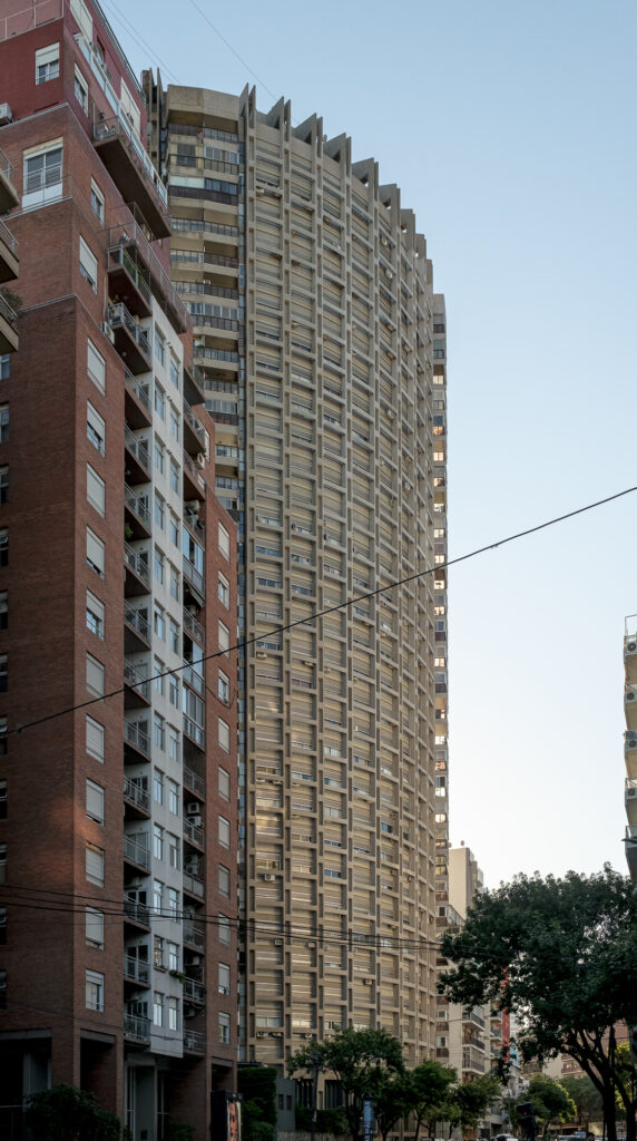 Torre Dorrego Large