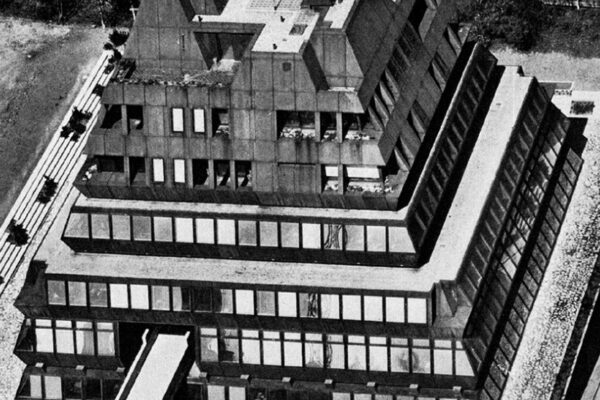 Ferrohaus Zurich Justus Dahinden