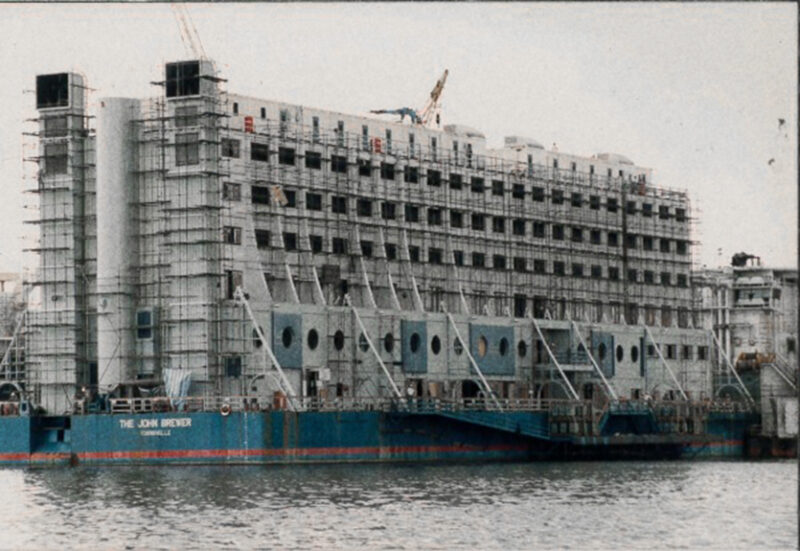 Haegumgang Hotel Great Bareer Reef Australia North Korea Vietnam
